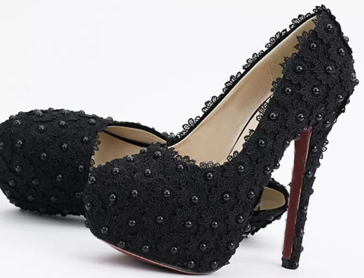 Black Lace and Pearl Woman Wedding Shoes