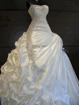 Extravagant Crystal Beaded Ruffles Sweetheart Ball Gown Princess Wedding Dresses